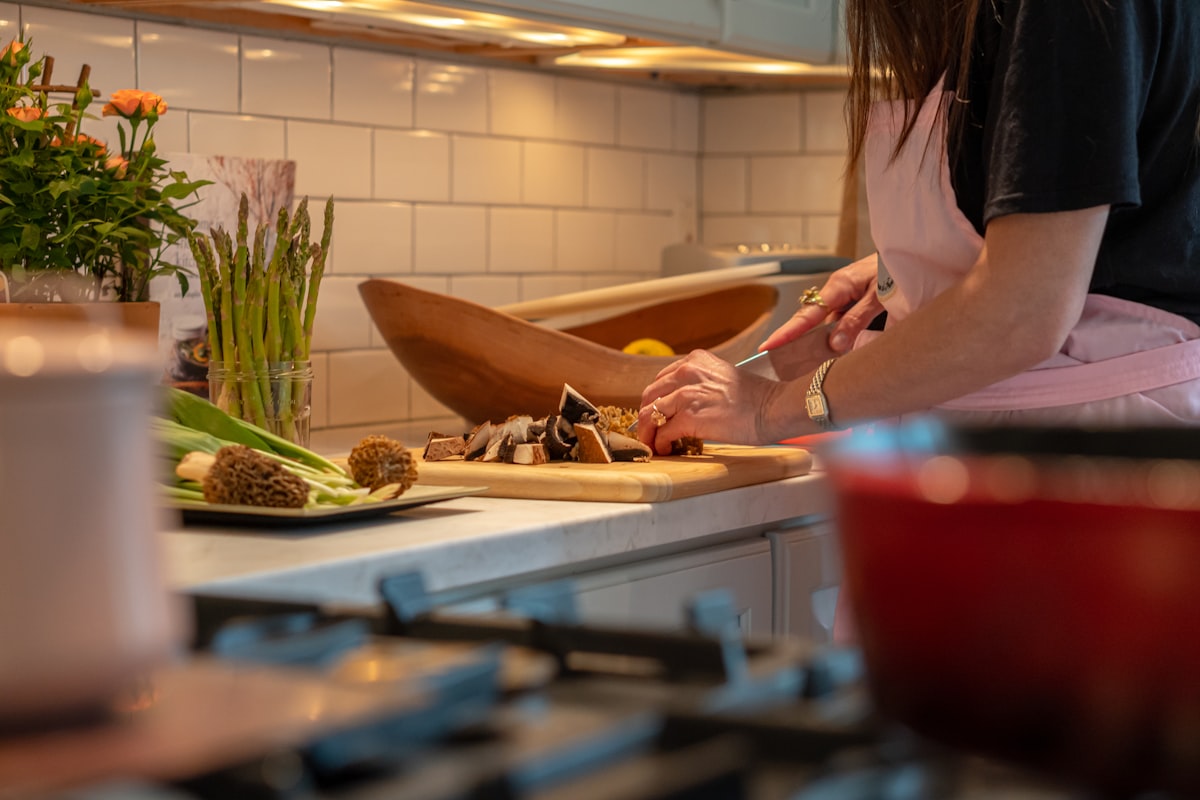 Professional gluten-free cooking demonstration